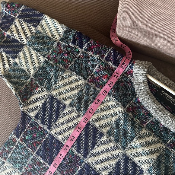 Vintage expression sweater - Picture 3 of 4